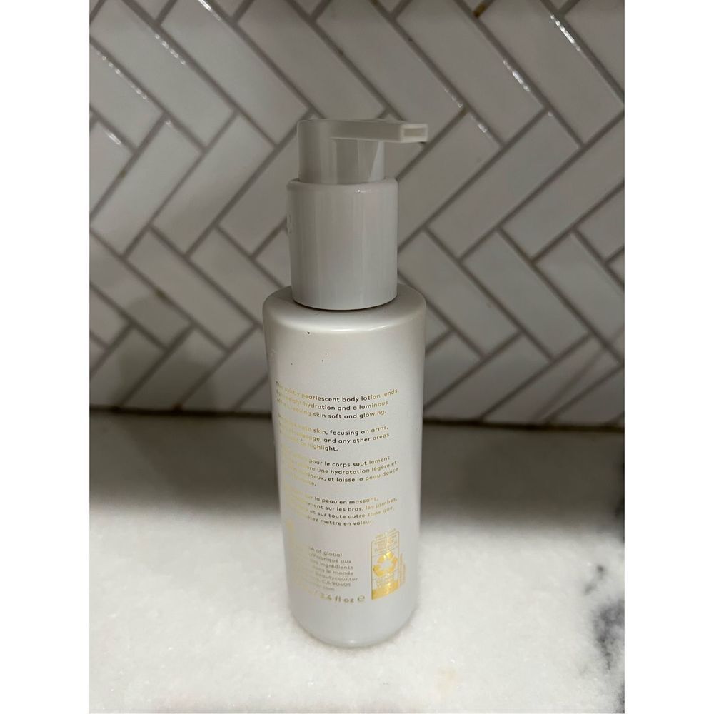 beautycounter body glow illuminating lotion 100ml - Picture 2 of 7